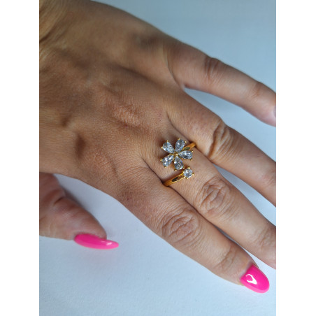 Anillo Flor Pequeña Acero