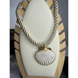 Collar concha
