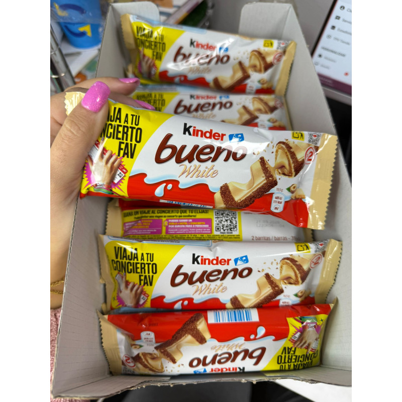 Kinder bueno white